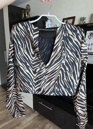 Шикарная блуза топ кофта принт зебра 🦓 с вырезом на спине6 фото