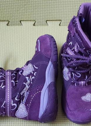 Черевики superfit gore-tex розмір 25