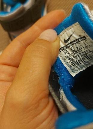 Кроссовки nike 4