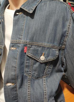 Летняя рубашка куртка коттоновая джинсовая levi's2 фото
