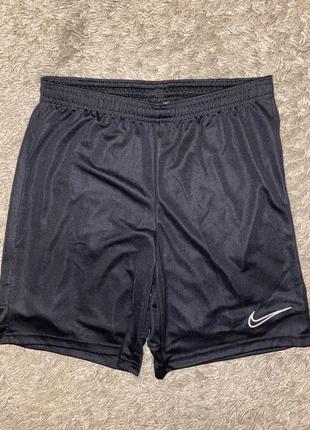 Шорти nike sportswear, оригінал, розмір s