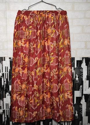 Довга, яскрава, кольорова, плісе спідниця в складочку