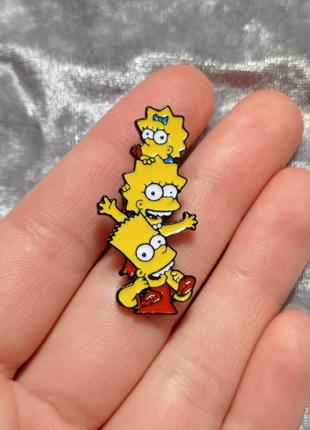 Пін симпсони барт, ліза брошка