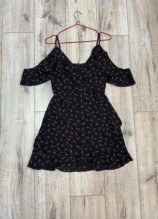 Платье missguided летнее лёгкое платье в цветочный принт чёрное1 фото