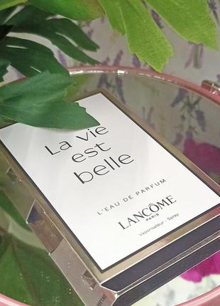 Парфумована вода для жінок lancome la vie est belle l'eau de parfum 1.2 мл, пробник2 фото