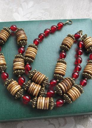 Етнобуси кістка латунь скло