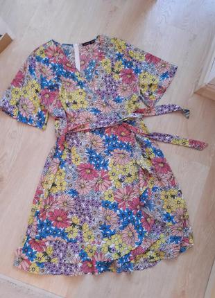 Сукня на запах