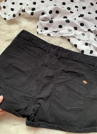 Чорні джинсові шорти та блуза в горошок5 фото