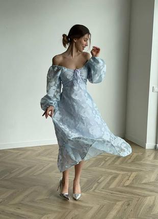 Платье есть видео длинное макси органза кружевное с корсетной шнуровкой с длинными рукавами фонариками вечернее свадебное с открытыми плечами7 фото