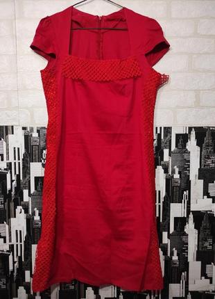 Шикарное, стильное платье красного цвета