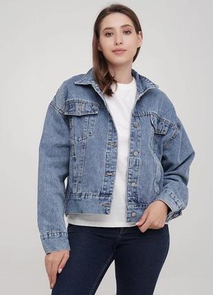 Крутезна стильна джинсова куртка від missguided4 фото