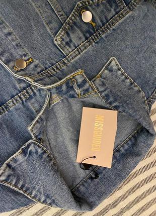 Крутезна стильна джинсова куртка від missguided9 фото