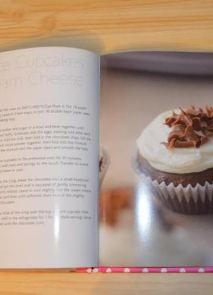 I love cupcakes, книга на английском4 фото