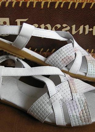 Распродажа босоножки берегиня перламутр р.32-35