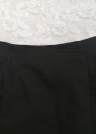 H&m чорна класична юбка з кишенями7 фото