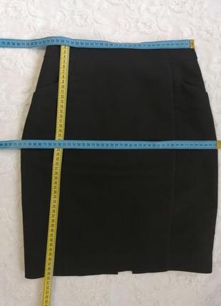 H&m чорна класична юбка з кишенями8 фото