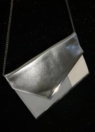 Серо-бело-серебристый клатч. маленькая женская сумка на цепочке сумочка2 фото