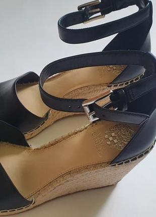 Круті шкіряні босоніжки італійського бренду vince camuto2 фото