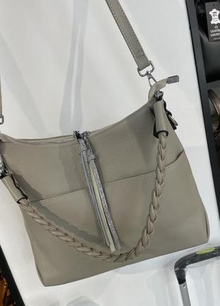 Кожаная бежевая сумочка кроссбоди сумочка на плечо италия3 фото