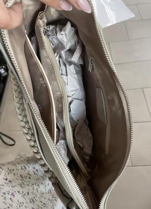 Кожаная бежевая сумочка кроссбоди сумочка на плечо италия5 фото