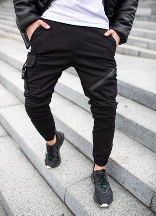 Котоновые штаны intruder "fast traveller" черные  карго с накладными карманами и молнией  зауженные