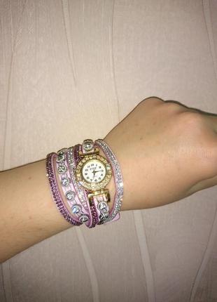 Женские часы браслет со стразами