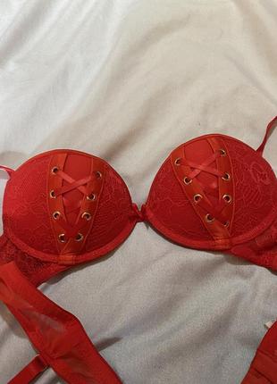 Бюстгальтер ліфчик yamamay відома фірма відмінний стан
