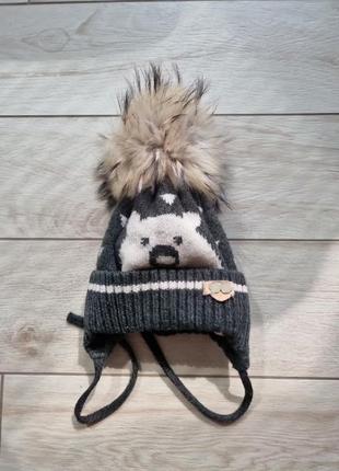 Шапка з балабоном