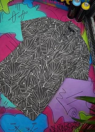 Класична теніска тропічний принт листя