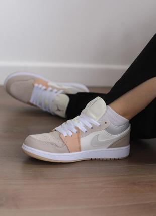 Женские кожаные кроссовки nike air jordan 1 low milan#найк7 фото