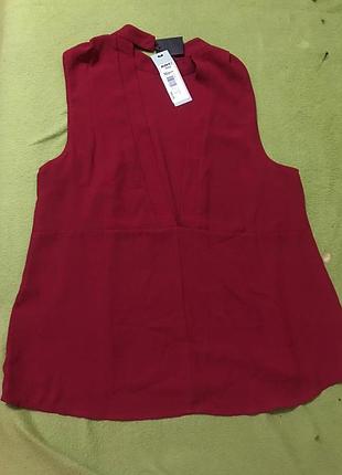 Дуже красива бордова блуза з красивою спинкою