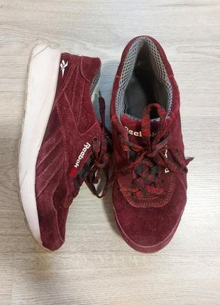 Замшеві кросівки reebok2 фото