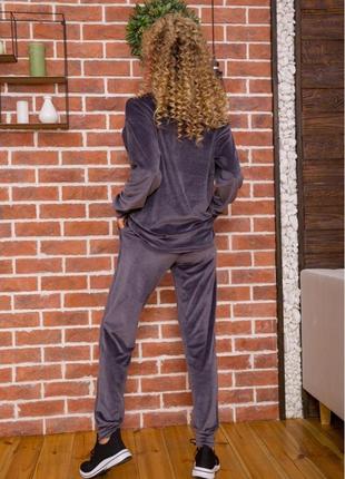 Чорний велюровий костюм / жіночий / спортивний