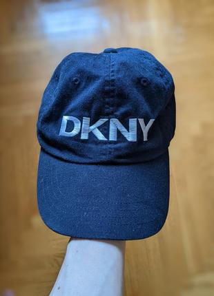 Кепка dkny5 фото