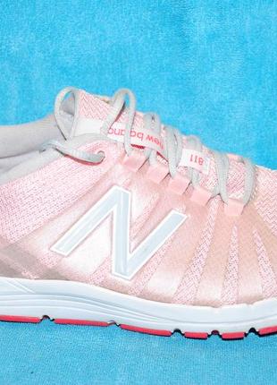 New balance 811 кроссовки 41 размер