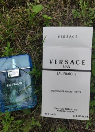 Versace man eau fraiche
туалетна вода1 фото