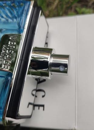 Versace man eau fraiche
туалетна вода6 фото