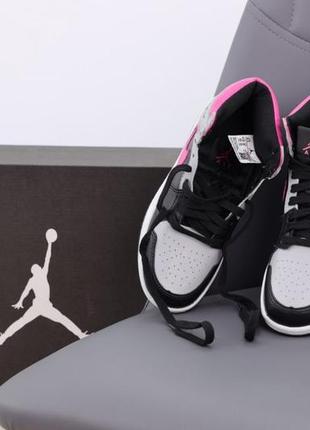 Женские кроссовки nike air jordan 1 mid grey pink 36-37-38-39-40-417 фото