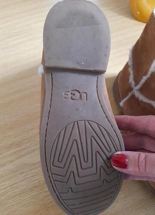 Оригинальные замшевые ботинки ugg 4