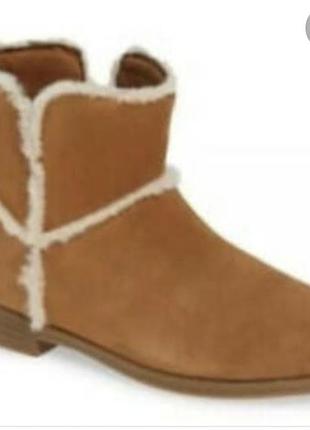 Оригинальные замшевые ботинки ugg