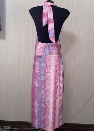 Розовое платье миди змеиный принт с голой спинкой3 фото