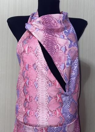 Розовое платье миди змеиный принт с голой спинкой2 фото