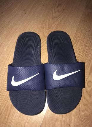 Шльопанці nike