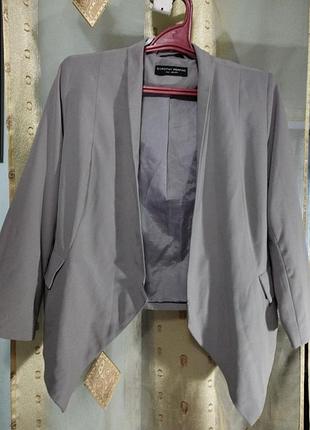 Жакет жіночий.