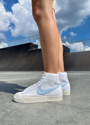 Високі шкіряні кросівки nike blazer. колір білий з блакитним.3 фото