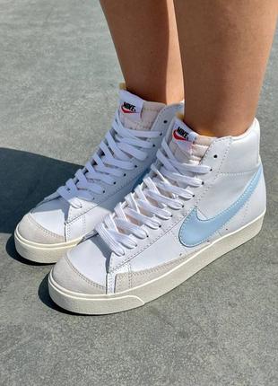 Високі шкіряні кросівки nike blazer. колір білий з блакитним.8 фото