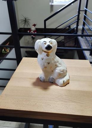 Статуетка staffordshire dog by beswick ware. англія. оригінал.