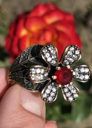 Срібна каблучка  925 проби.вага  9,5 гр.р 17,5