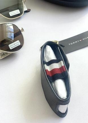 Кейс,чехол для навушникiв apple airpods tommy hilfiger2 фото