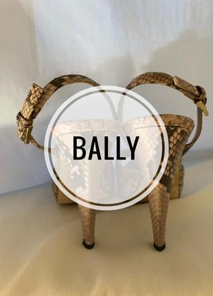 Босоніжки / босоніжки / bally